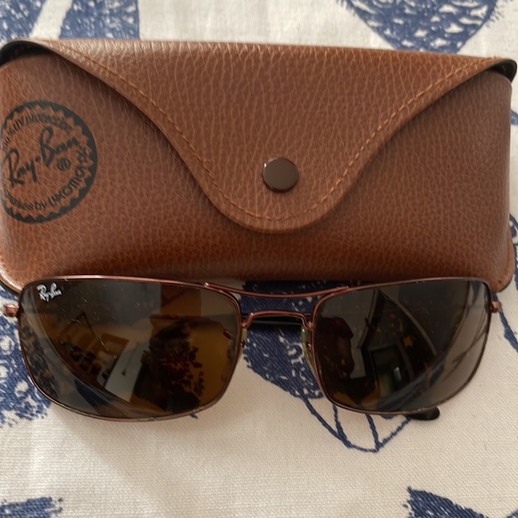 Authentic Rayban brown shades - Picture 4 of 4